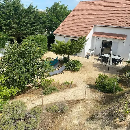 Adelison Hébergement de vacances Camiers
